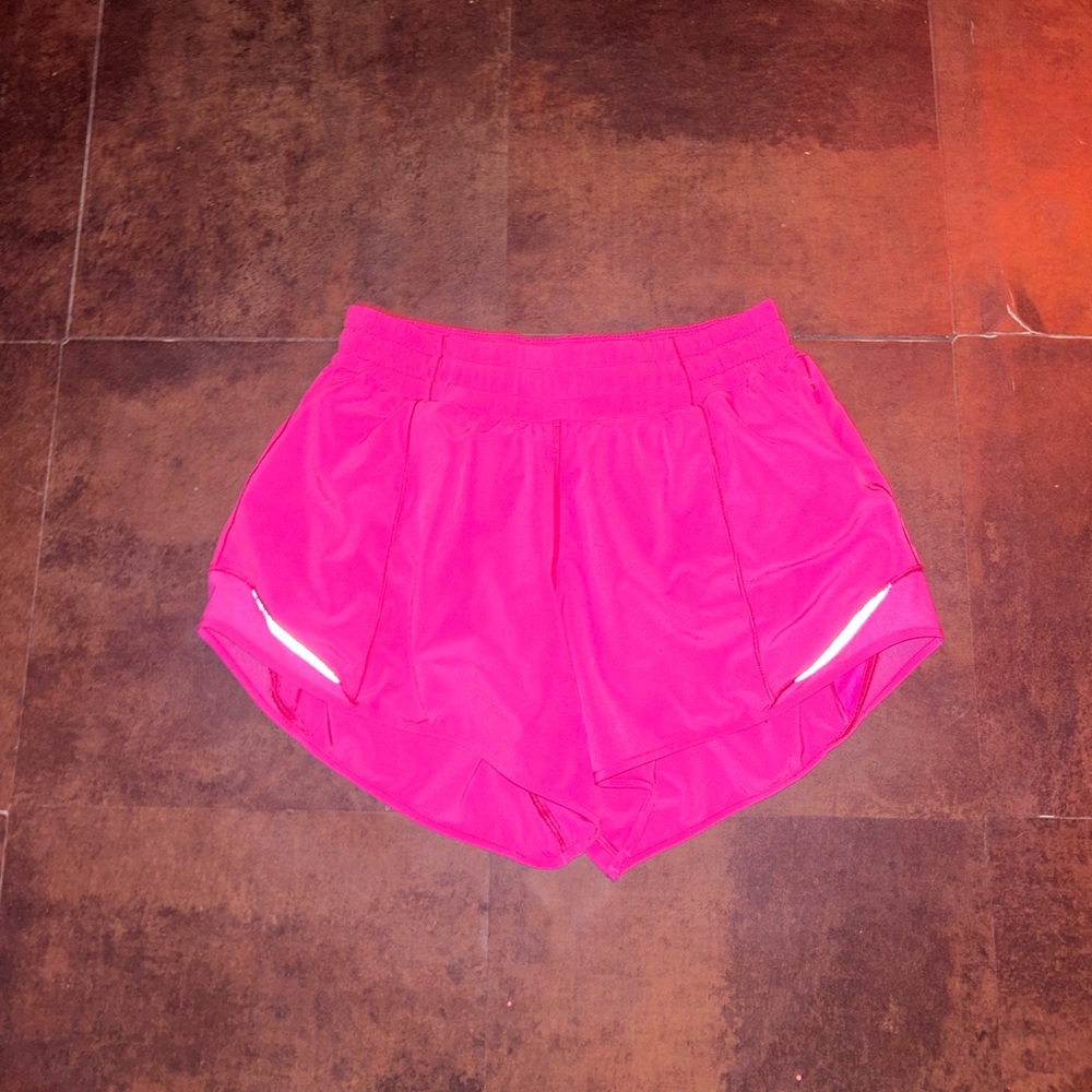 Sonic Pink Hotty Hot Low-Rise Lined Short 4"